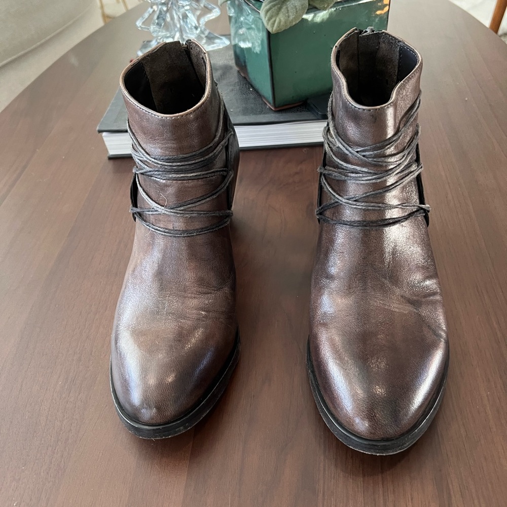🌱SHOTO Handcrafted Leather Boot 🌱 - Picture 6 of 13
